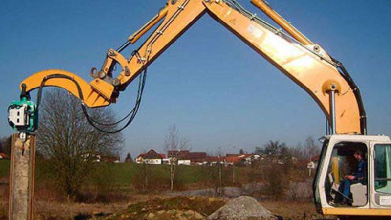 Martelo vibratório para escavadeira: Eficiência e Potência