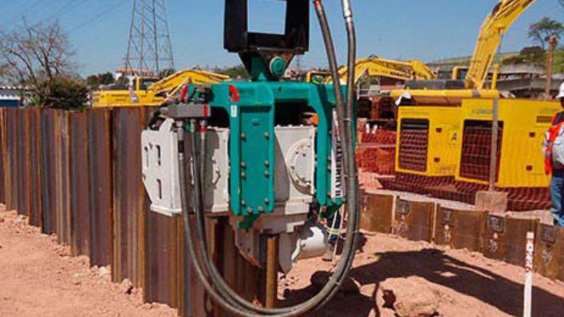 Martelo Vibratório: Poder e Precisão em Ação