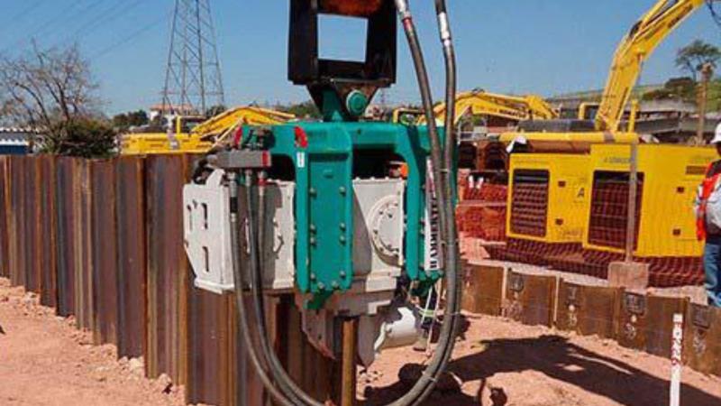 Martelo Vibratório como Solução Eficiente para Construção e Demolição